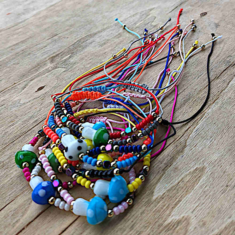 String Bracelets P Mushroom Adjustable String Bracelets – threddies