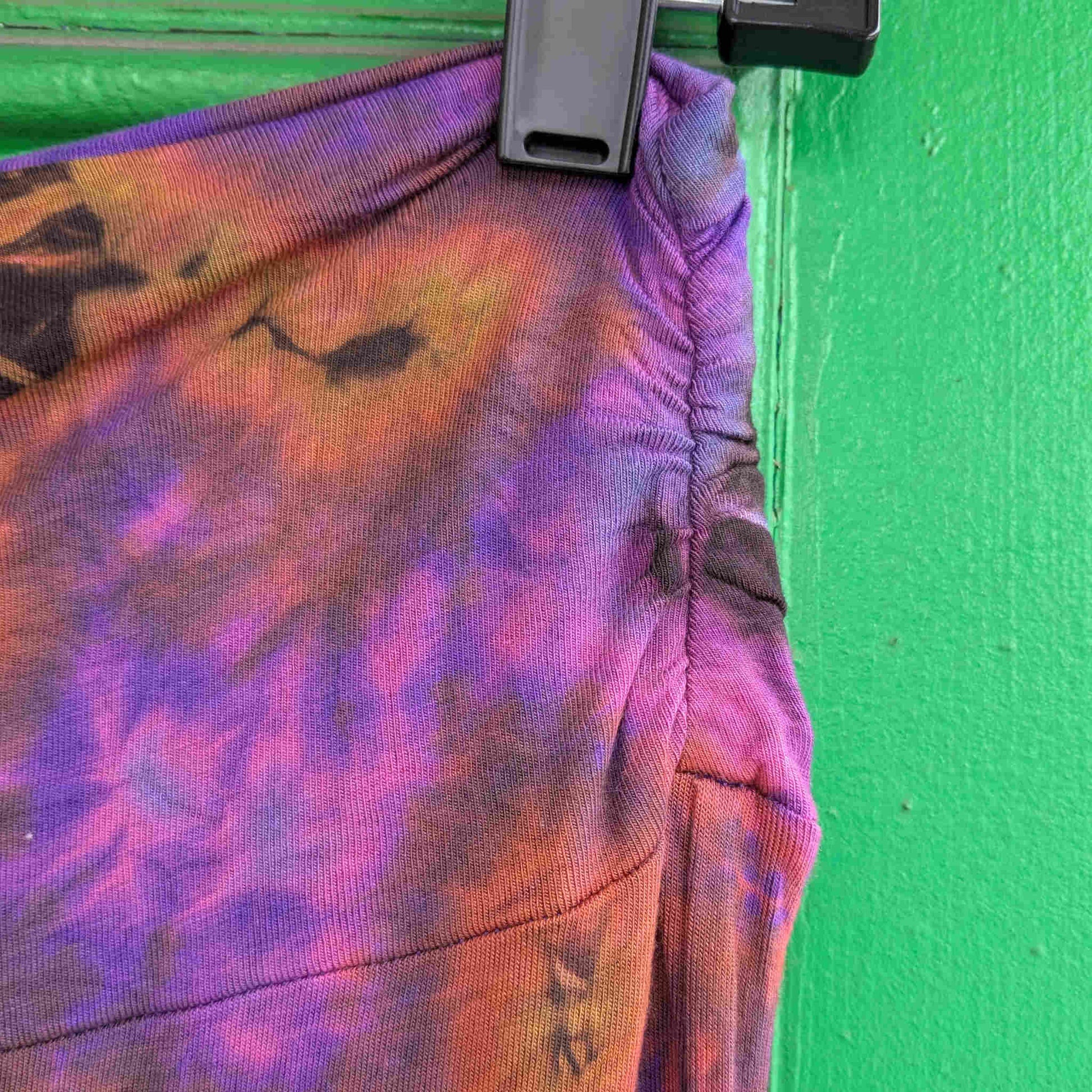 wide leg tie dye pants, purple, waist detail