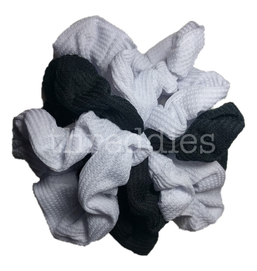 black and white thermal scrunchie set