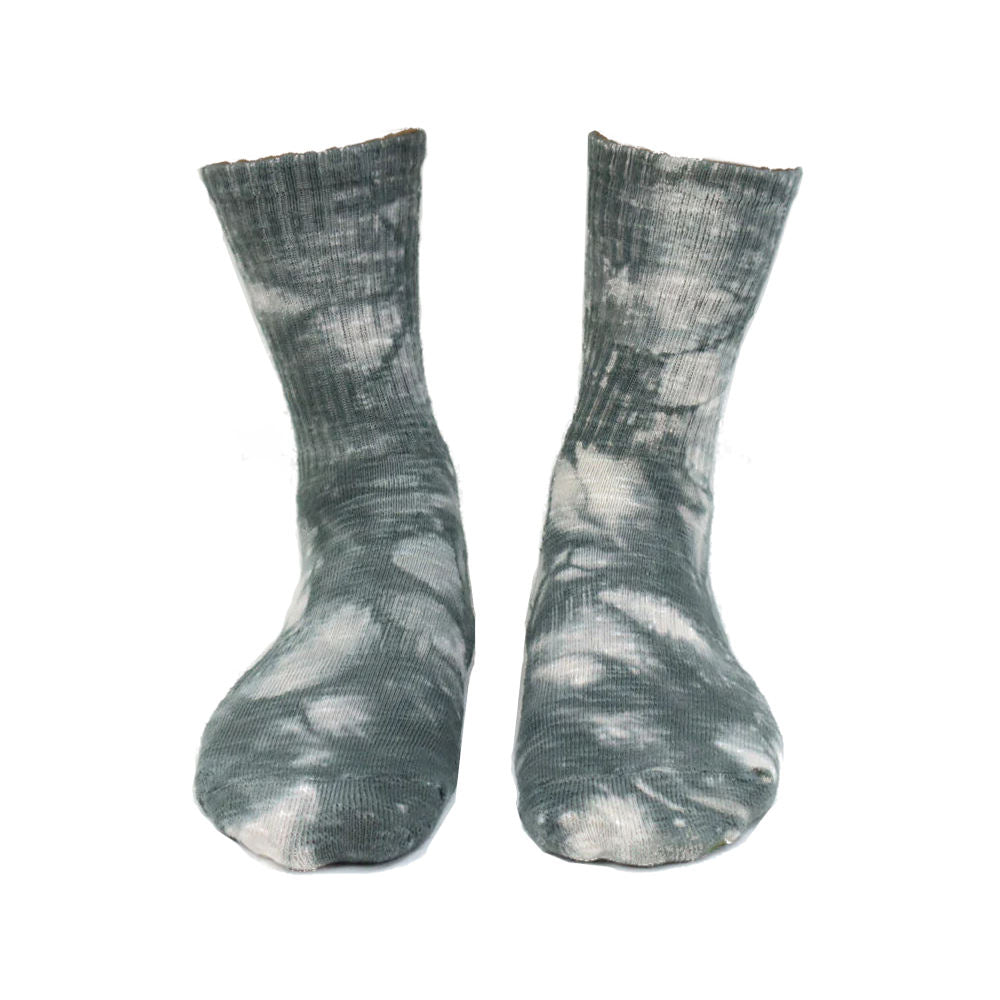 textured tie dye crew socks, grey